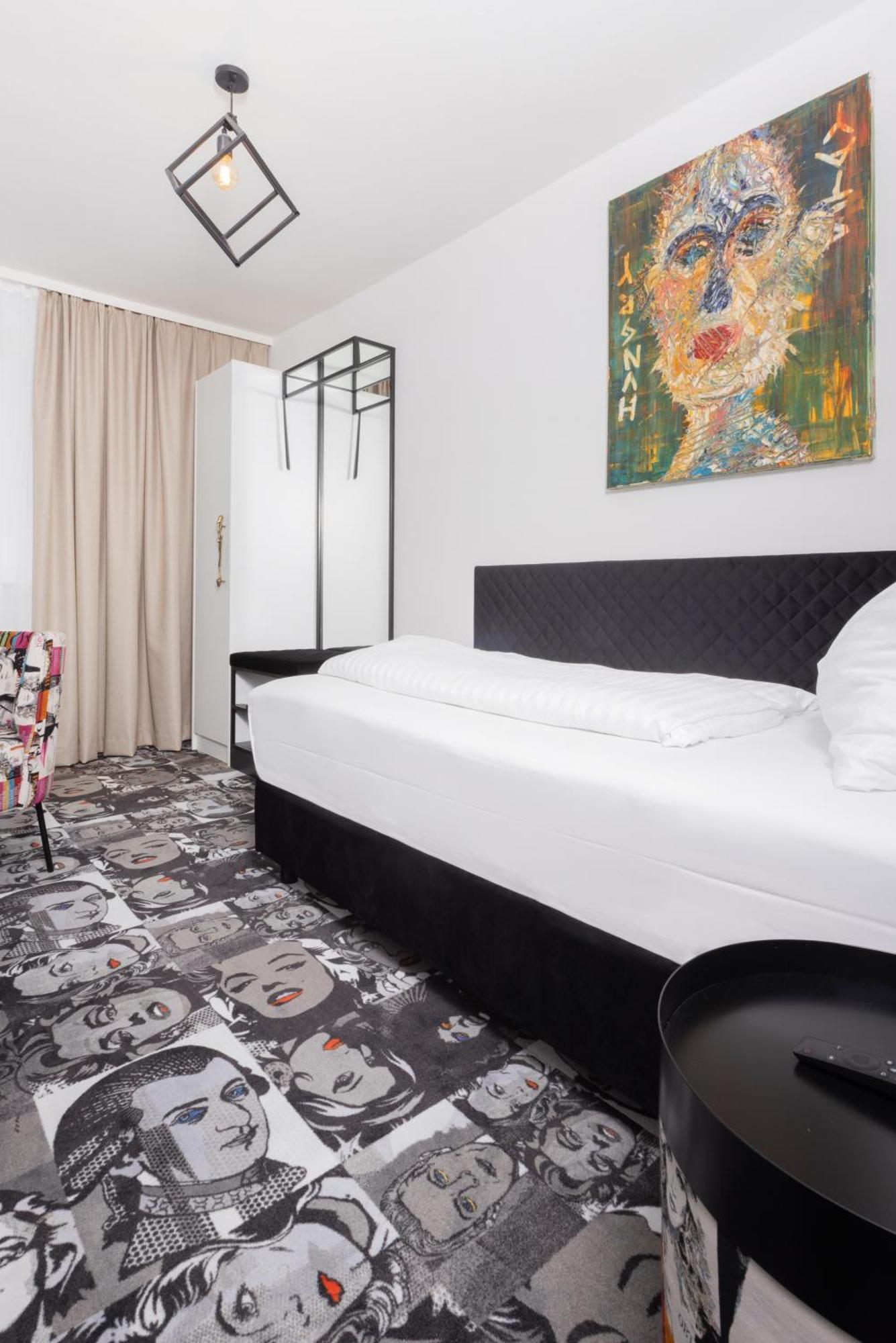 สนูซ โฮเต็ล Hotel ซาลซ์บูร์ก ภายนอก รูปภาพ